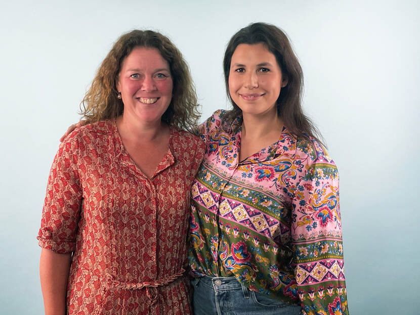 Pascalle Grotenhuis (left) and Annemarie Dezentje (right)